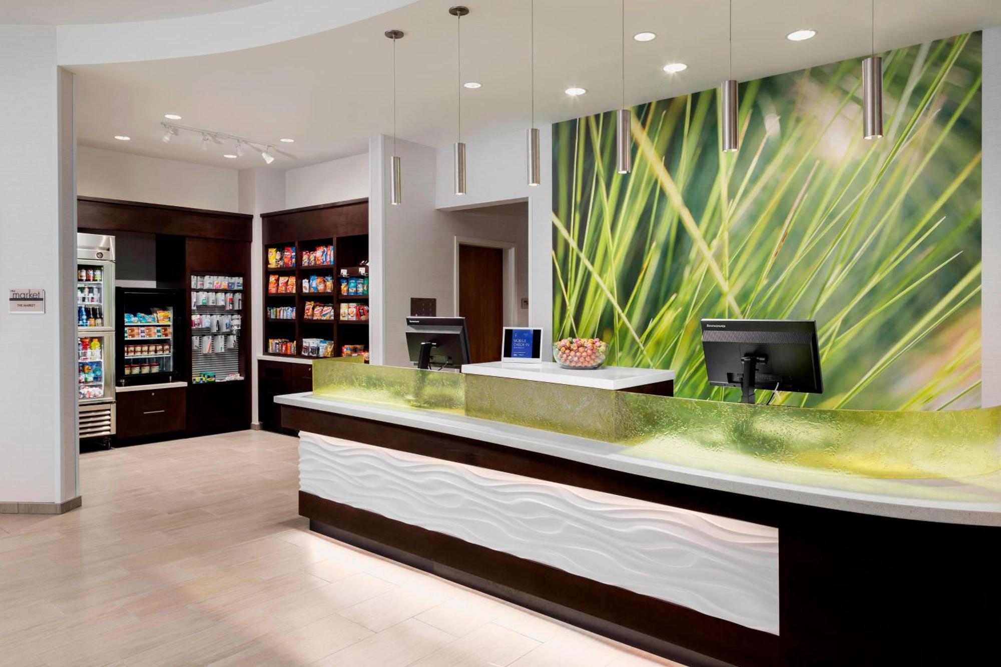 Hotel Springhill By Marriott Mission Valley 3*