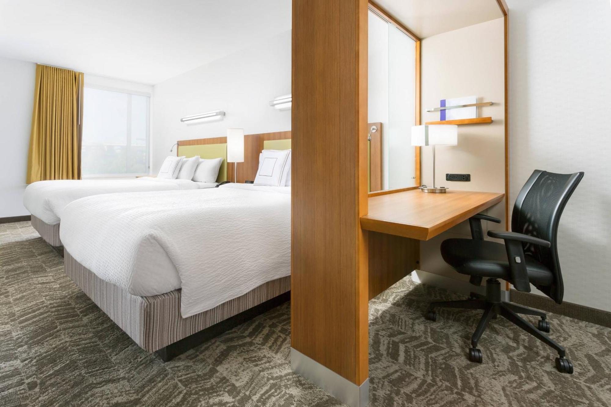 Hotel Springhill By Marriott Mission Valley 3*